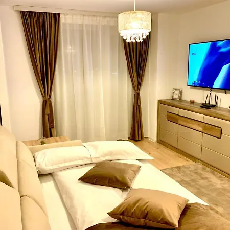 Luxury Mountain 409 Apartment Brasov